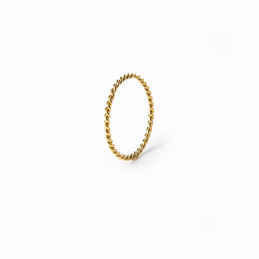 Ring lavet af snoet snor