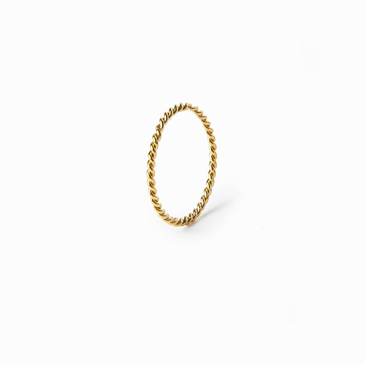 Ring lavet af snoet snor