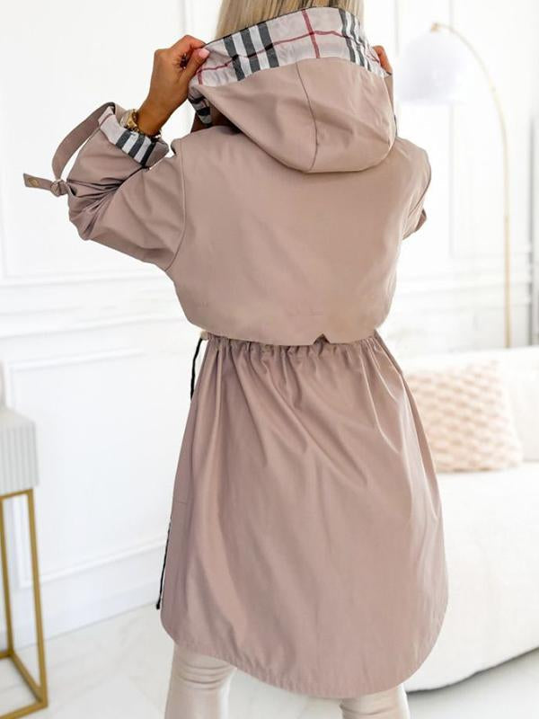 Elegant Trenchcoat med Hætte og Justerbar Talje – Bestseller i Halvsæsonen