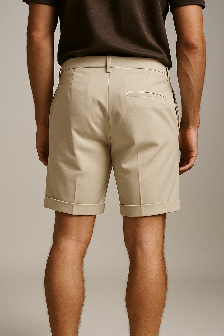 Herreshorts med læg og lommer – beige og alsidige