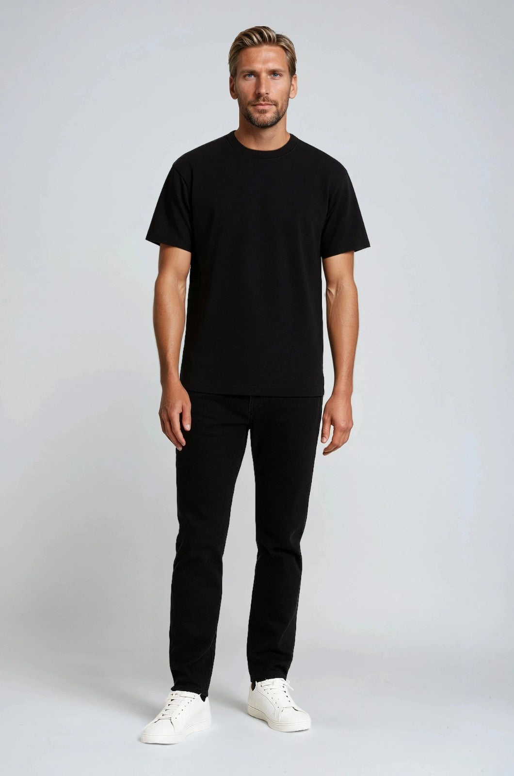 Herre T-shirt i Bomuld – Åndbar Kortærmet Rund Hals – Kulsort