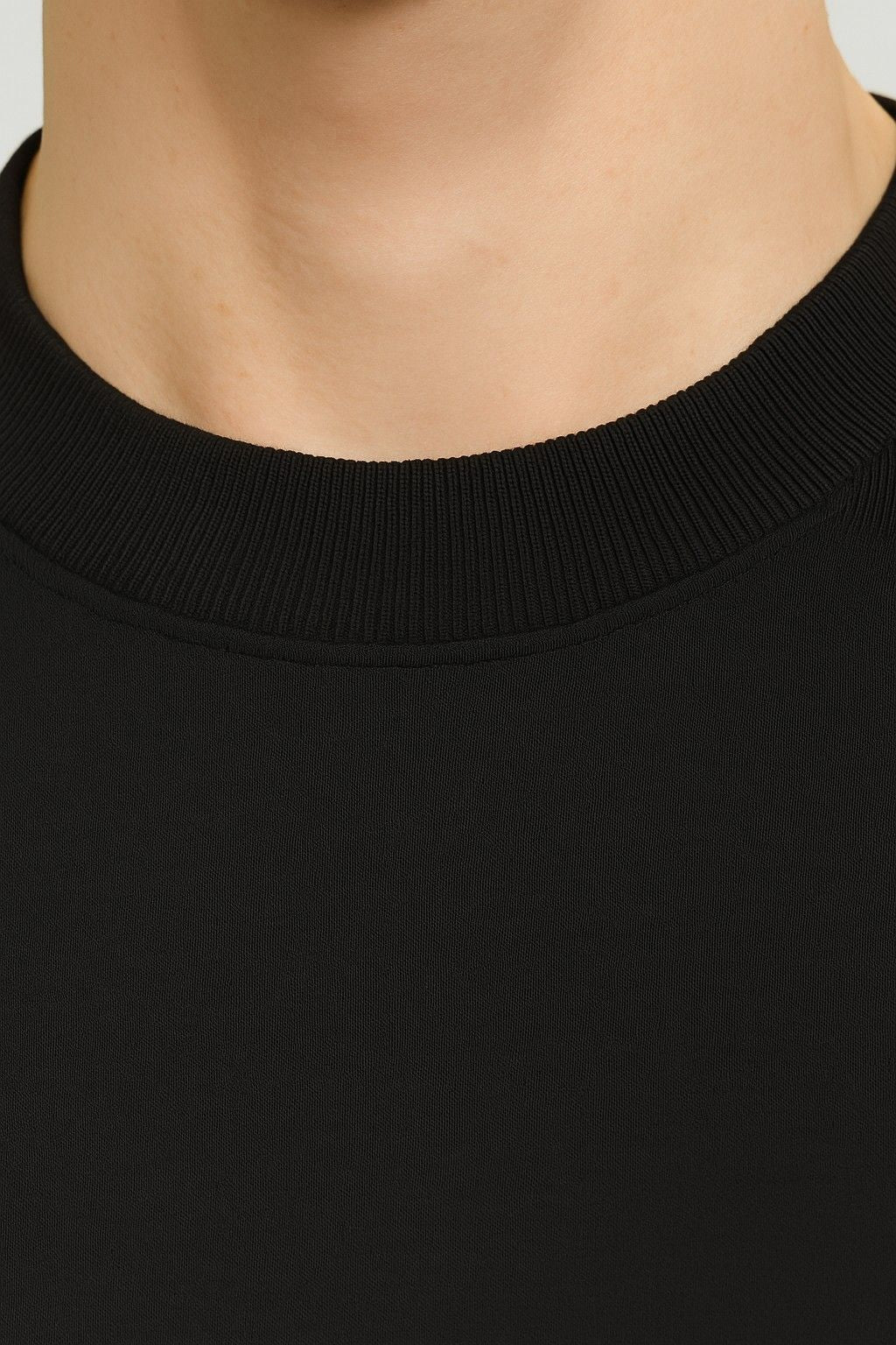 Herre T-shirt i Bomuld – Åndbar Kortærmet Rund Hals – Kulsort