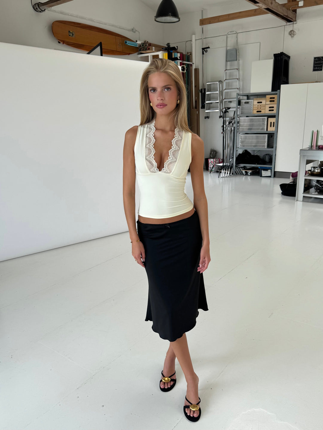 Lucia basic lace top - lys gul