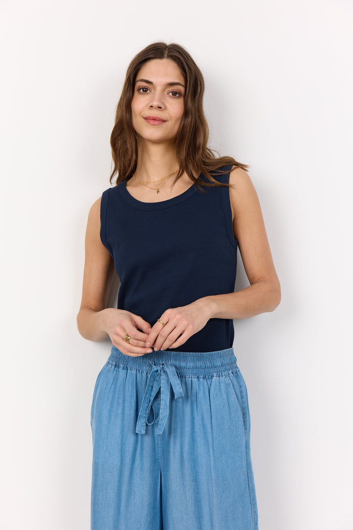 MIGNON klassisk top i NAVY