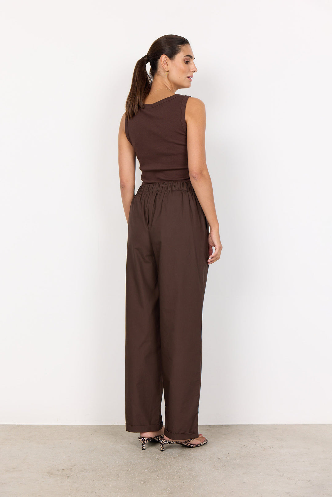 MIGNON klassisk top i BRUN