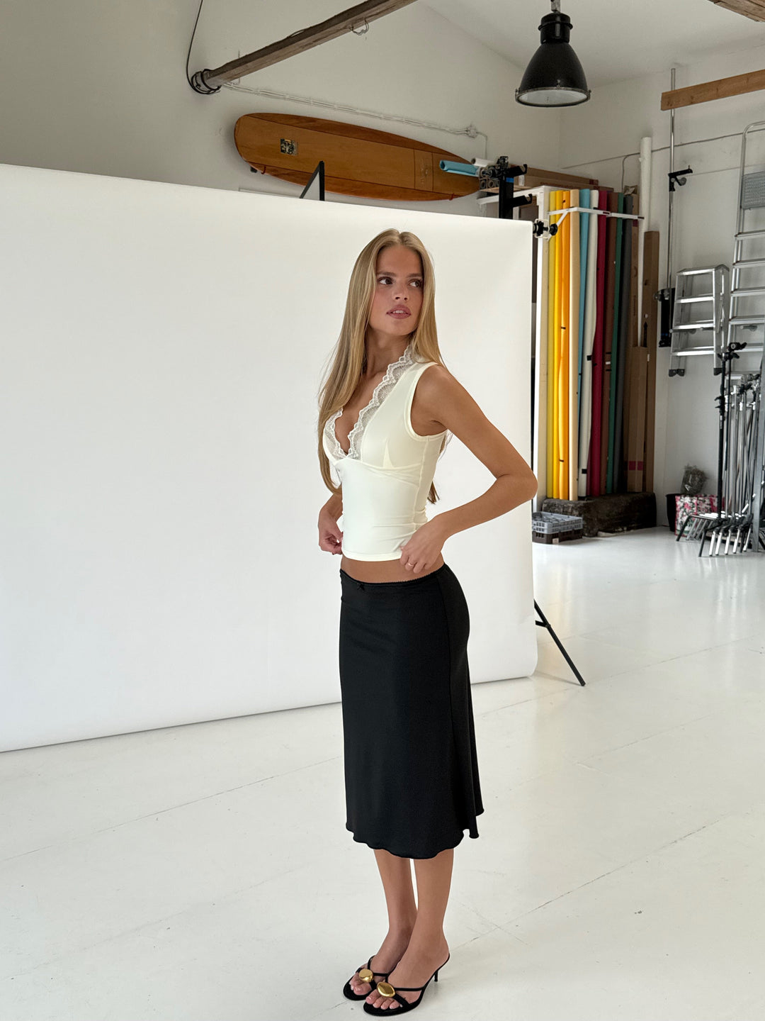 Lucia basic lace top - lys gul