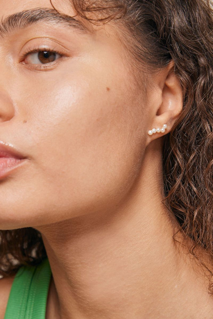 Evie | Pearls | Earrings fra Enamel