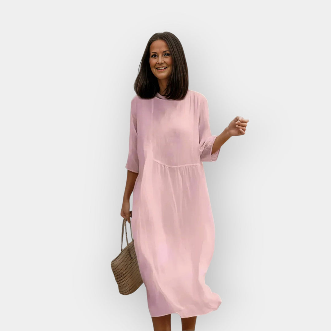 Kjole med Smigrende Design til Maven