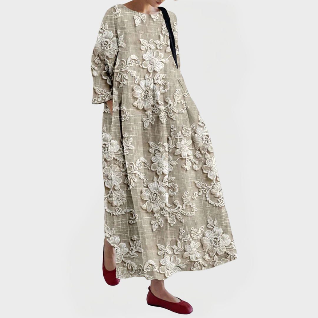 Elegant Maxikjole i Linned med Broderet Blomsterdæmpe