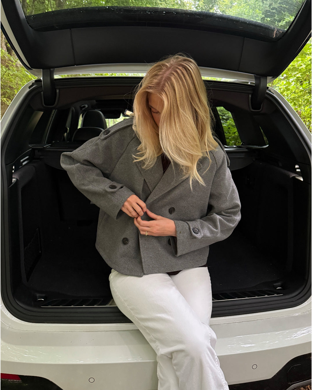 CARLIE kort trenchcoat, grå