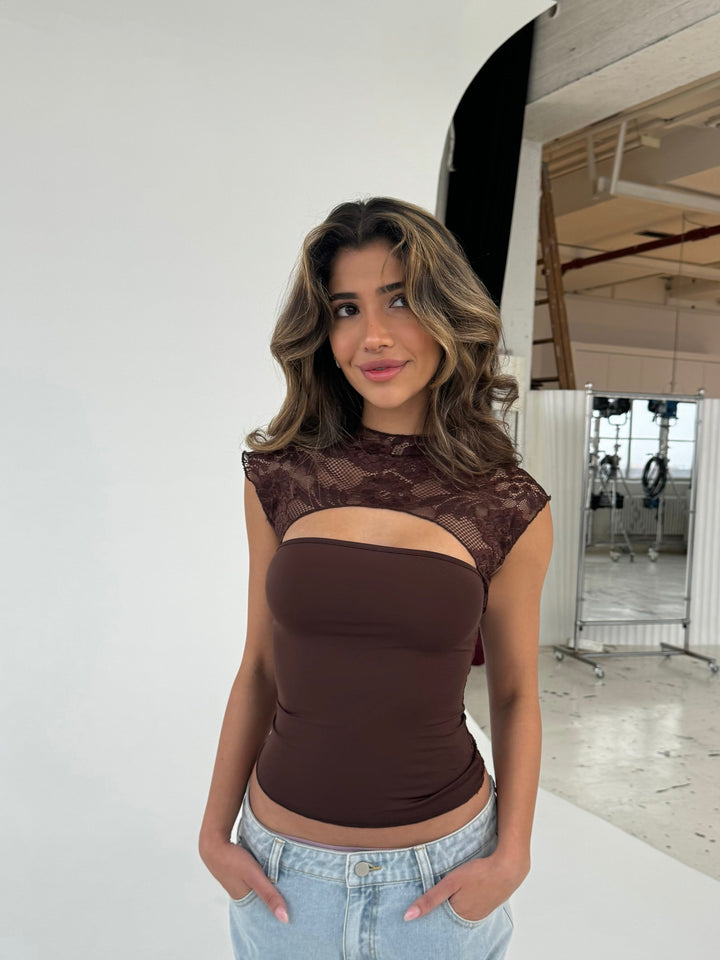 Lara blonde top - mørk brun