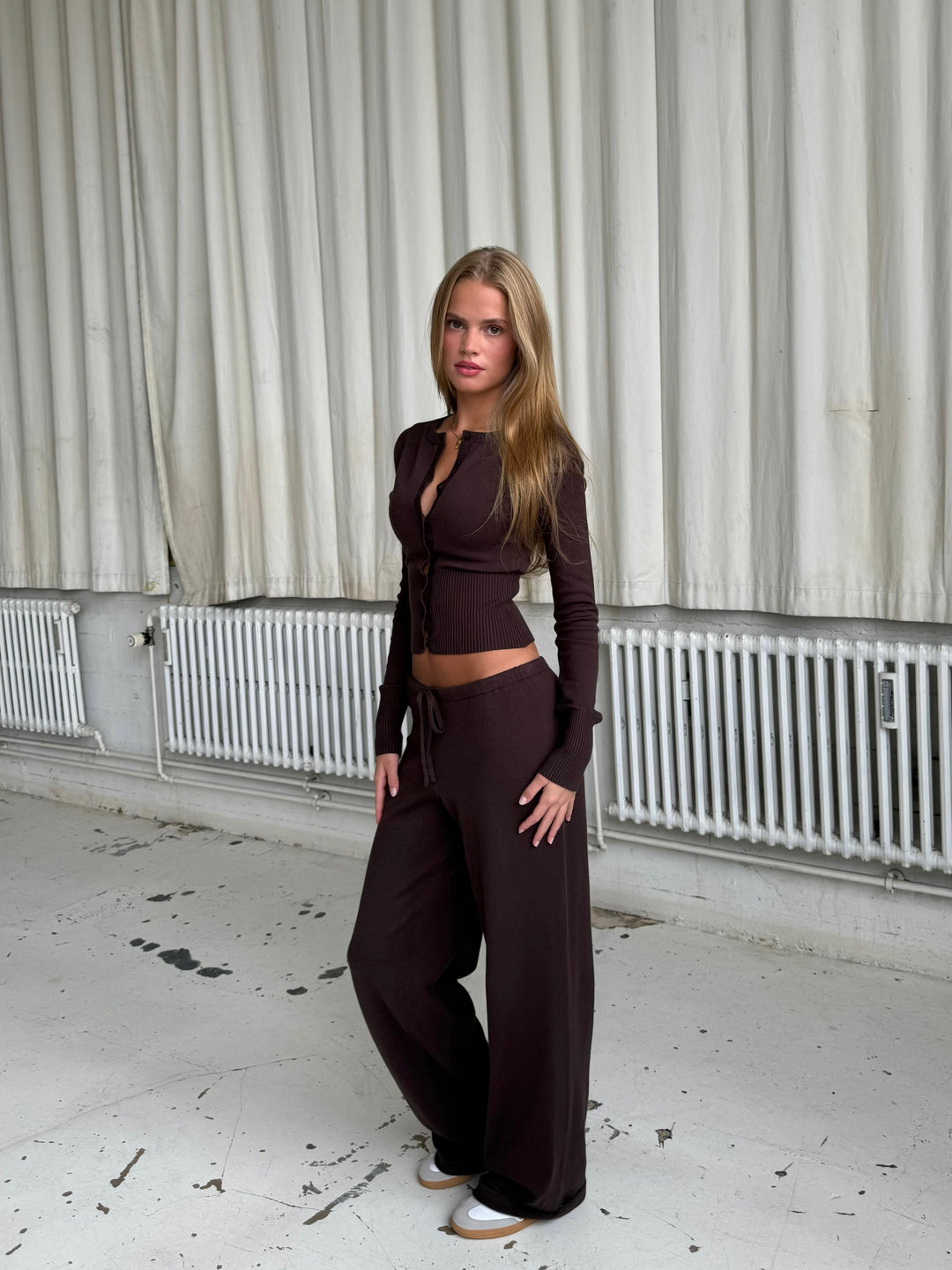 Strikket Cardigan - mørk brun