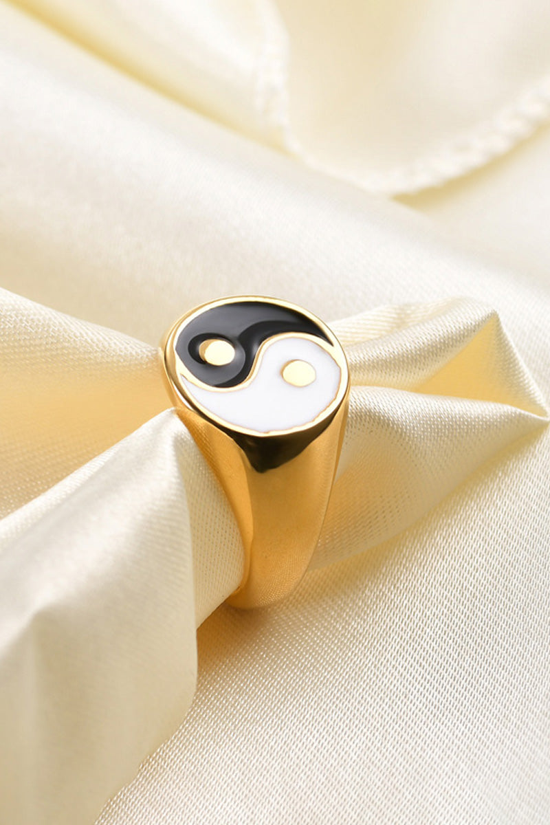 Yin Yang Ring | Black & White | Ring fra Birdsong
