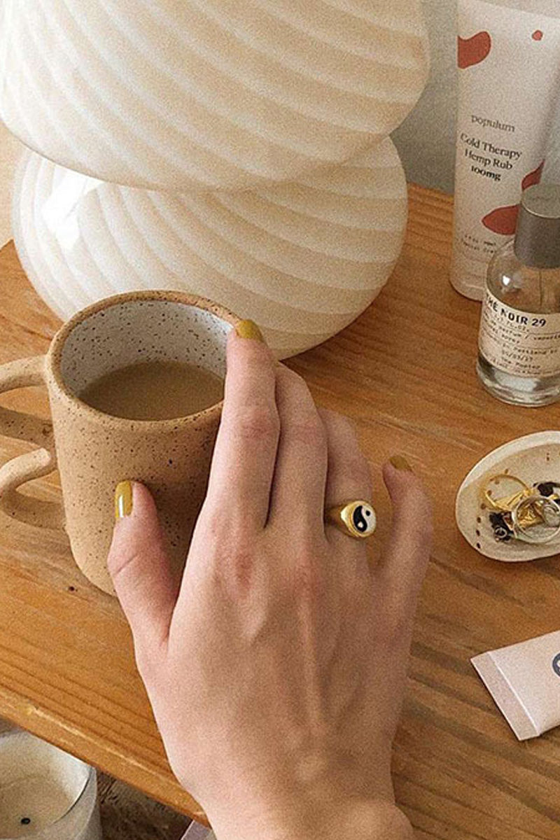 Yin Yang Ring | Black & White | Ring fra Birdsong